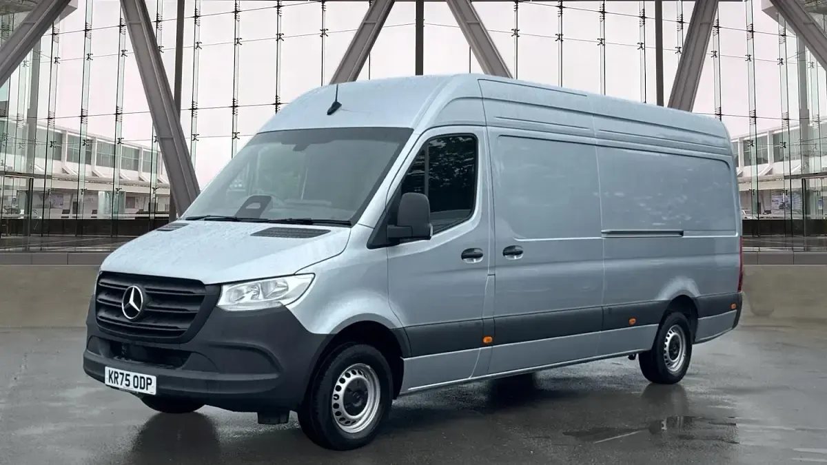 Used Mercedes Sprinter 150 HP (110 kW) 2025 Silver Van