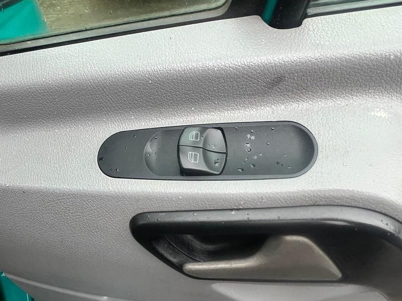 Used VW Crafter 109 HP (80 kW) 2010 Green Van