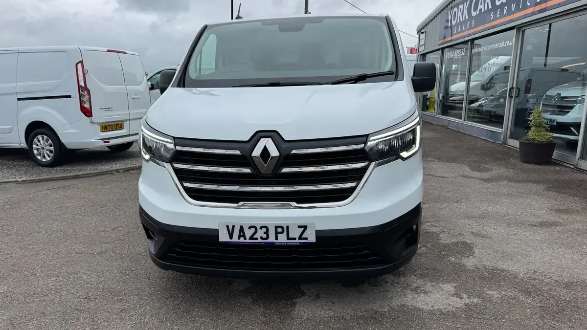 Used Renault Trafic 2023 White