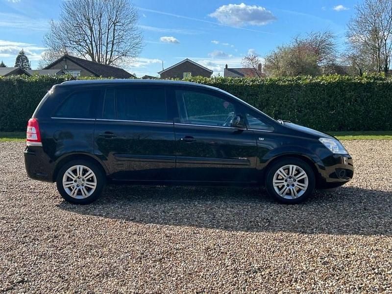 Used Vauxhall Zafira Elite 110 HP (80 kW) 2011 Black MPV