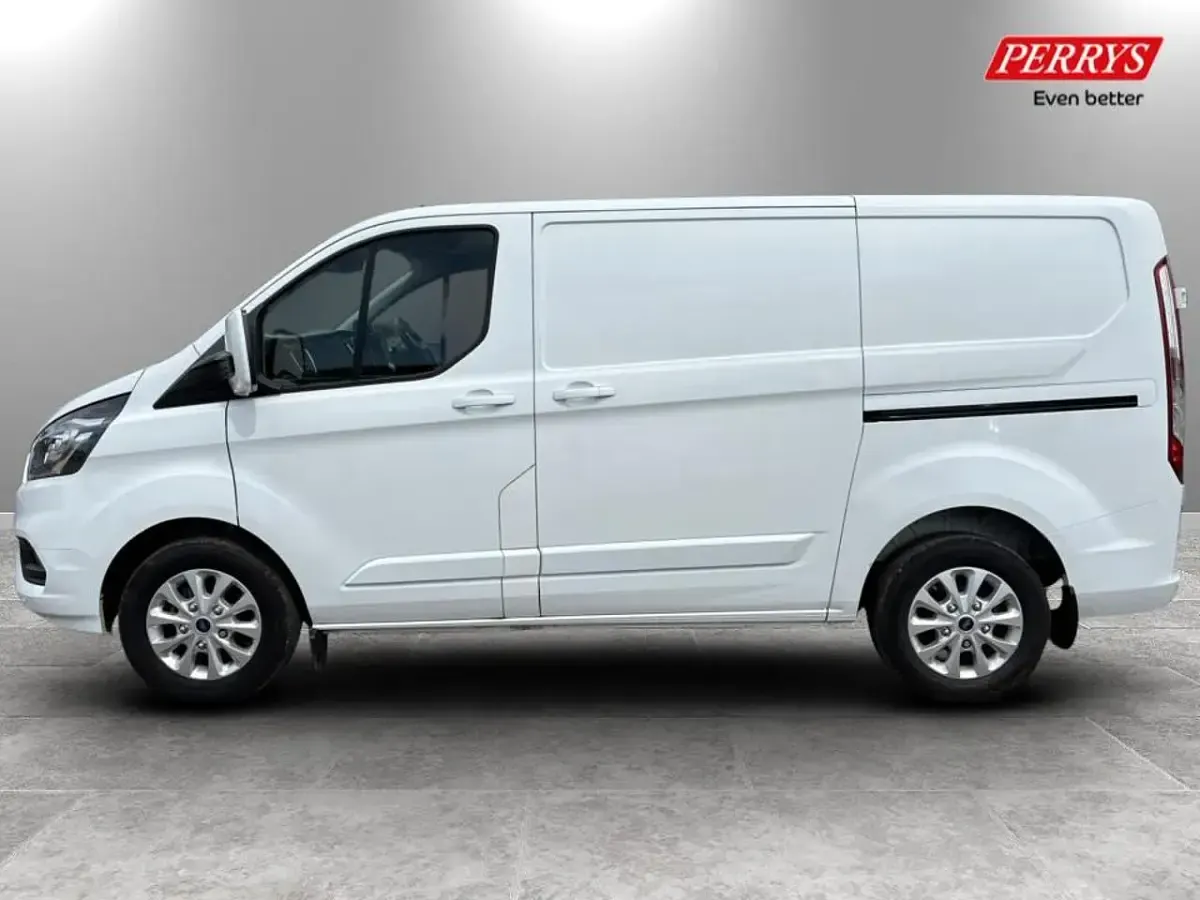Used Ford Transit Custom Limited 128 HP (94 kW) 2022 White Van