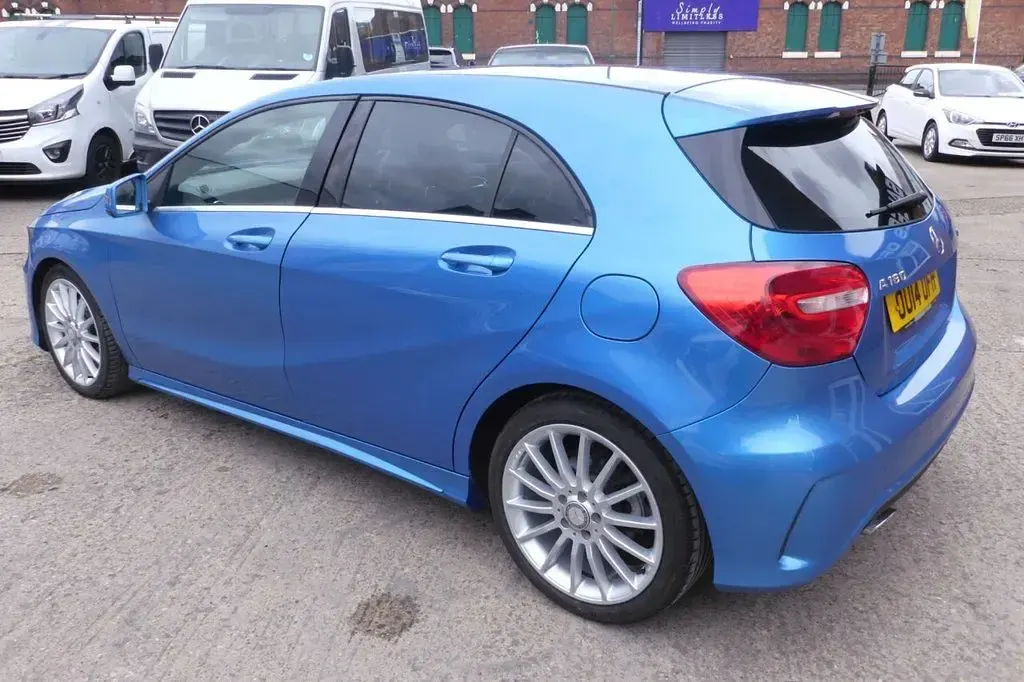 Used Mercedes A180 AMG 109 HP (80 kW) 2014 Blue Hatchback