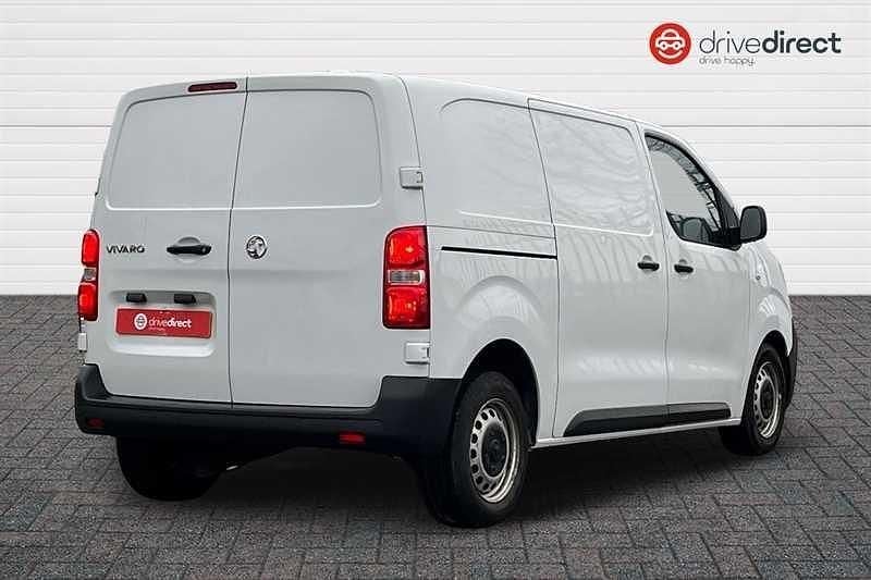 Used Vauxhall Vivaro S 100 HP (73 kW) 2023 White MPV