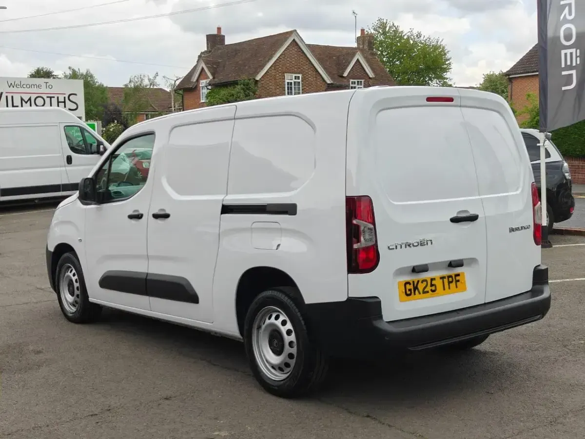 Used Citroën e-Berlingo 101 HP (74 kW) 2025 White