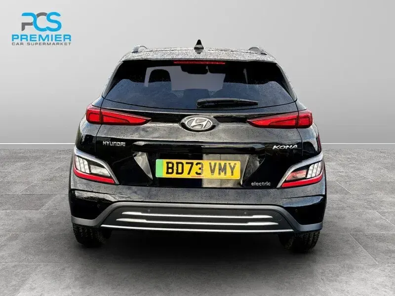 Used Hyundai Kona Premium 100 kW (136 HP) 2023 Abyss black SUV