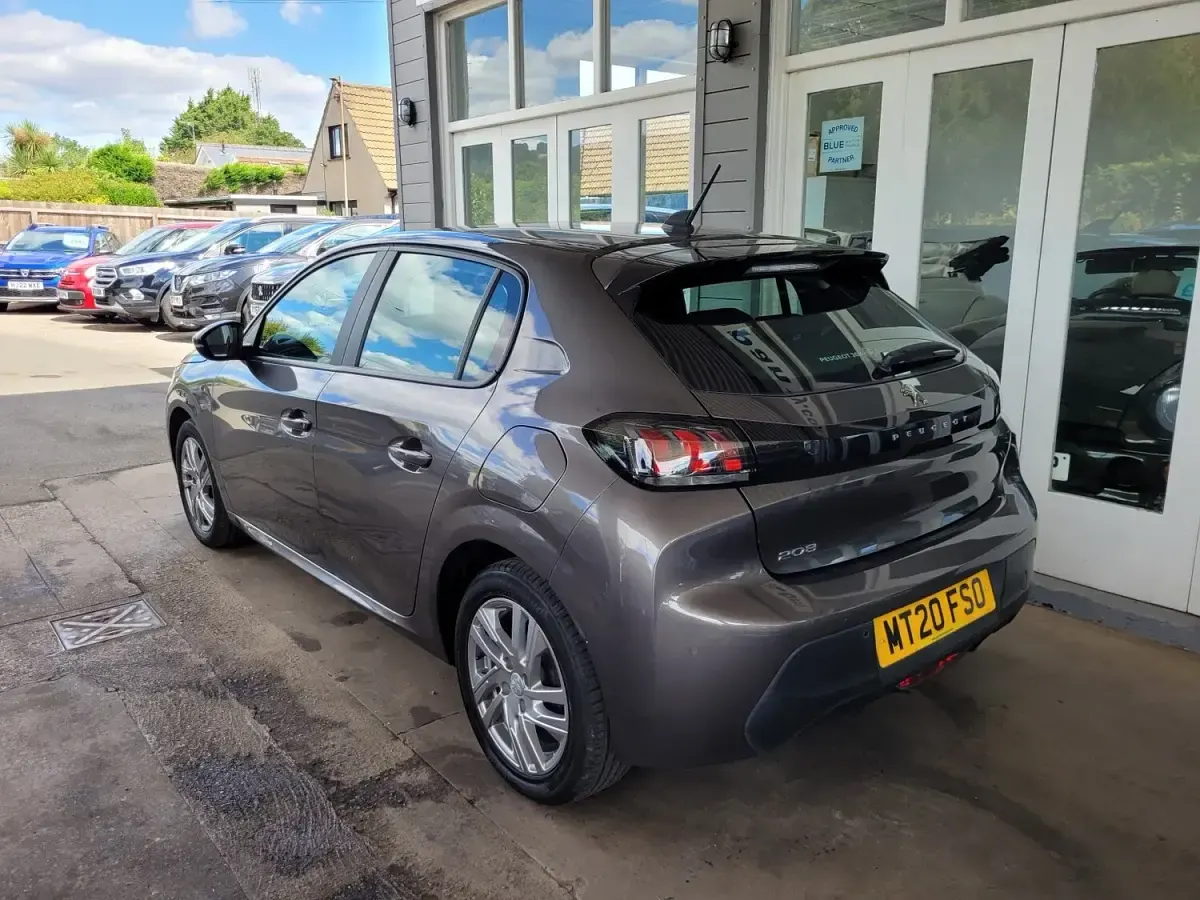 Used Peugeot 208 Active 75 HP (55 kW) 2020 Grey Hatchback