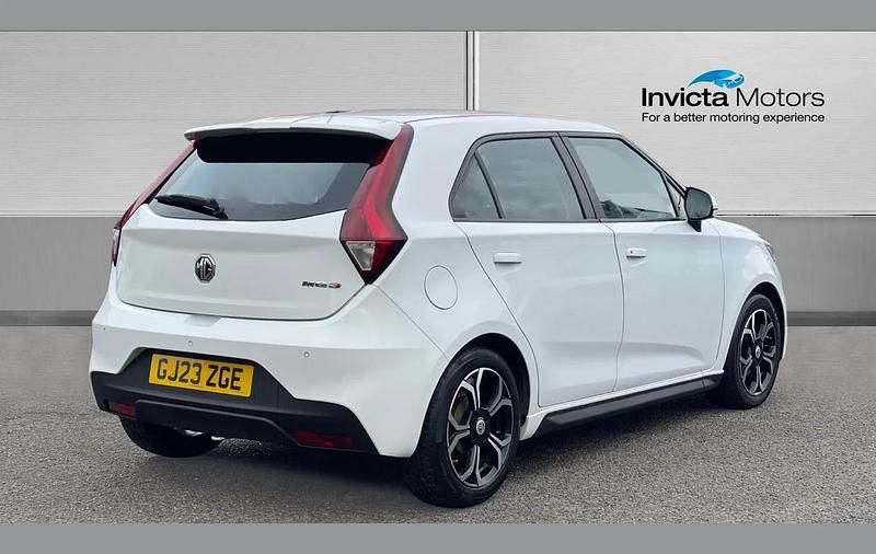 Used MG MG3 Exclusive 105 HP (77 kW) 2023 White Hatchback