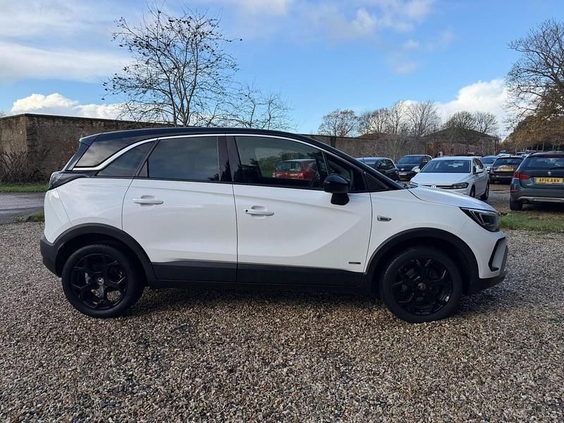 Used Vauxhall Crossland 2021 White SUV