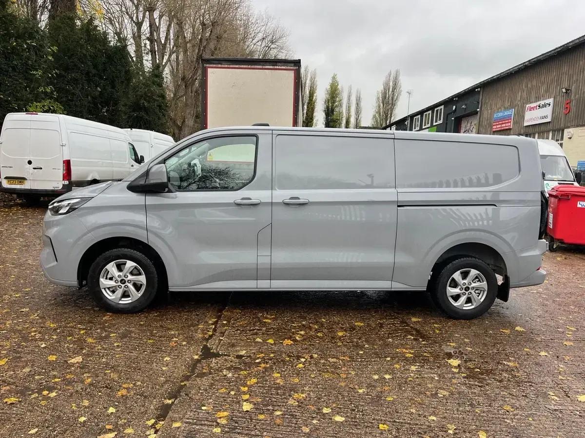 New Ford Transit Custom Limited 136 HP (100 kW) 2026 Grey Van