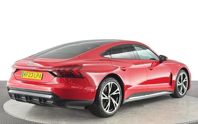 Used Audi e-tron GT quattro Business 389 kW (530 HP) 2023 Red Sedan