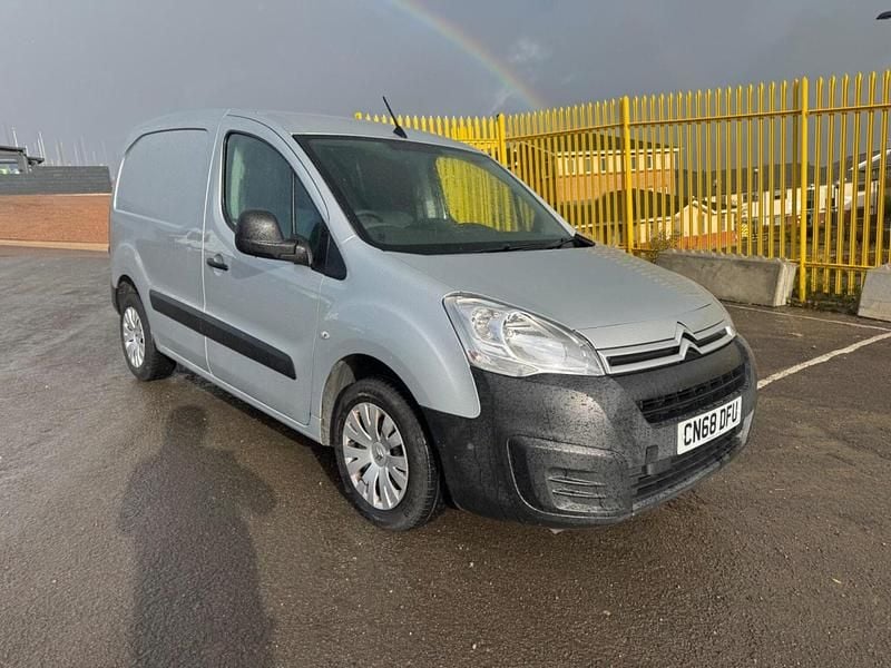 Used Citroën Berlingo 100 HP (73 kW) 2018 Silver MPV