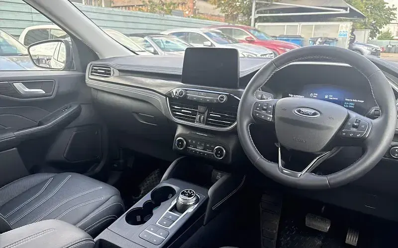 Used Ford Kuga Vignale 225 HP (165 kW) 2023 Grey SUV