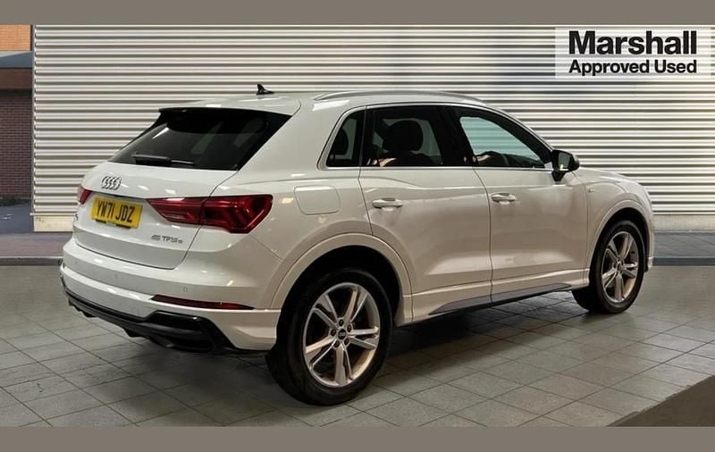 Begagnad Audi Q3 S-Line 241 HK (177 kW) 2022 Vit SUV