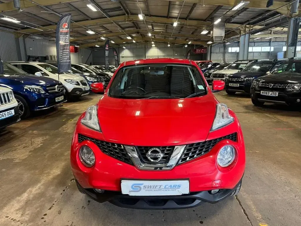 Gebraucht Nissan Juke Acenta 110 PS (80 kW) 2016 Rot SUV