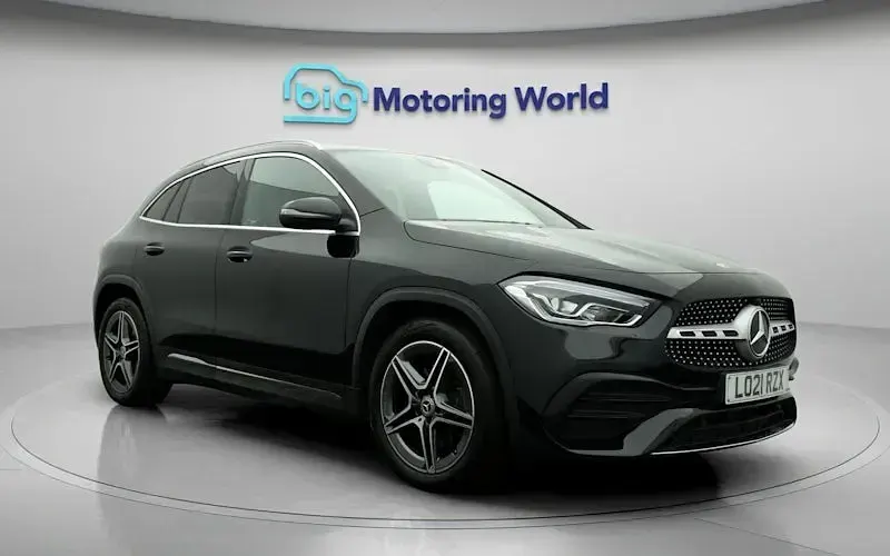 Used Mercedes GLA200 Executive 163 HP (119 kW) 2021 Black SUV