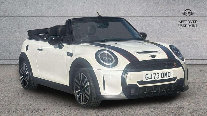 White Used 2023 Mini Cooper S Exclusive Hatchback | £26,790 (Expensive) - Image 1/3