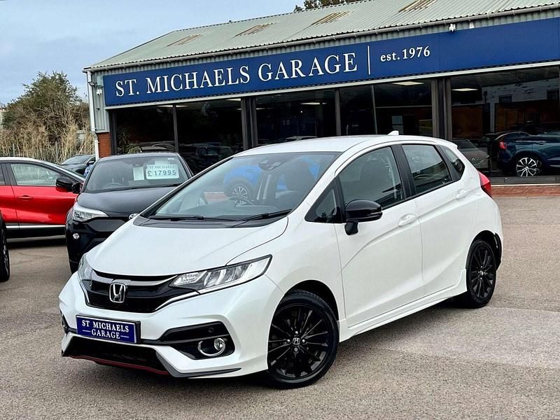 Used Honda Jazz Sport 130 HP (95 kW) 2019 White Hatchback