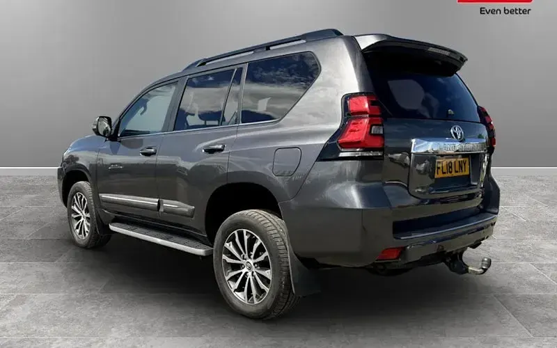 Usado Toyota Land Cruiser 177 HP (130 kW) 2020 Carrinha