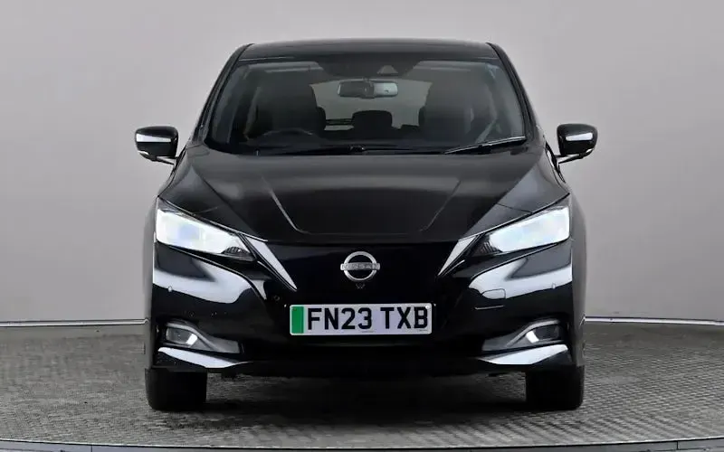 Used Nissan Leaf N-Connecta 110 kW (150 HP) 2025 Hatchback