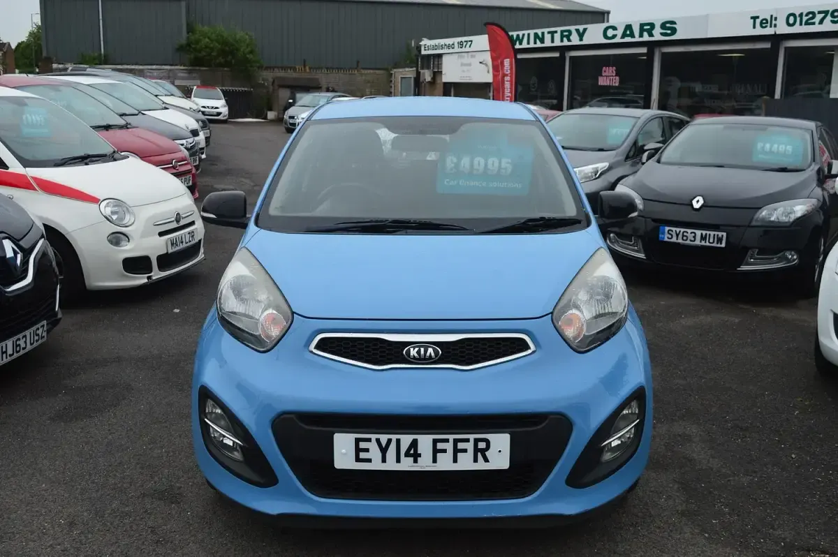 Used Kia Picanto 84 HP (61 kW) 2014 Blue Hatchback
