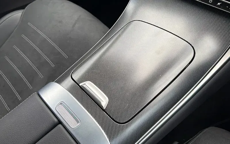 Used Mercedes E300 Urban 333 HP (244 kW) 2026 Black SUV