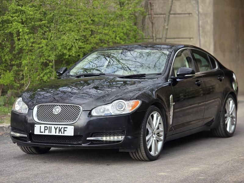 Used Jaguar XF Portfolio 240 HP (176 kW) 2011 Black Sedan