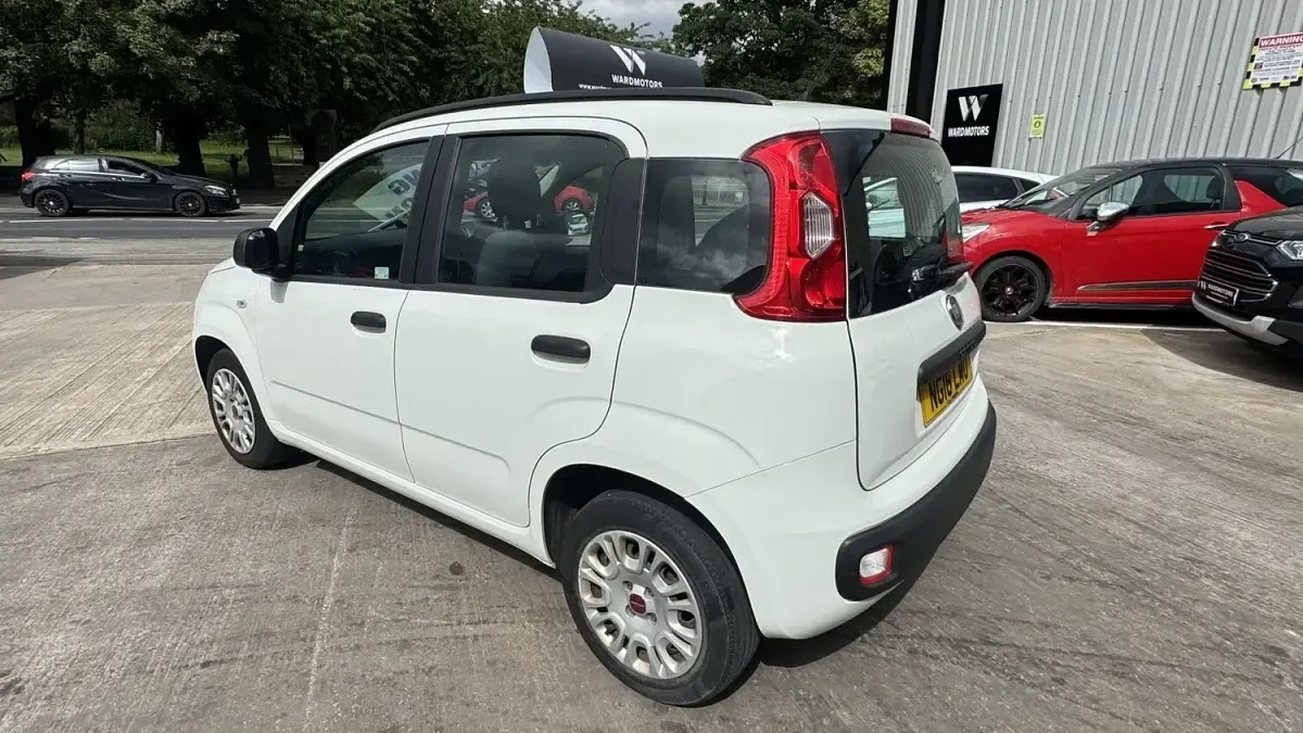 Used Fiat Panda Easy 69 HP (50 kW) 2018 White Hatchback