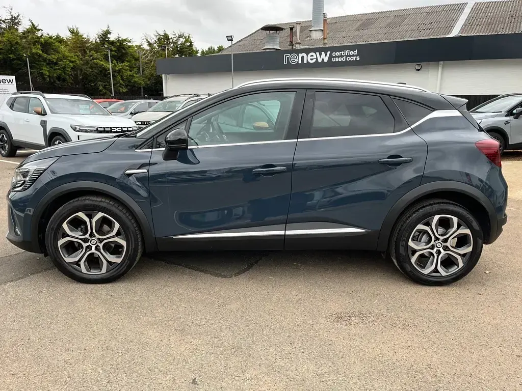 Used Renault Captur Techno 2023 Blue SUV