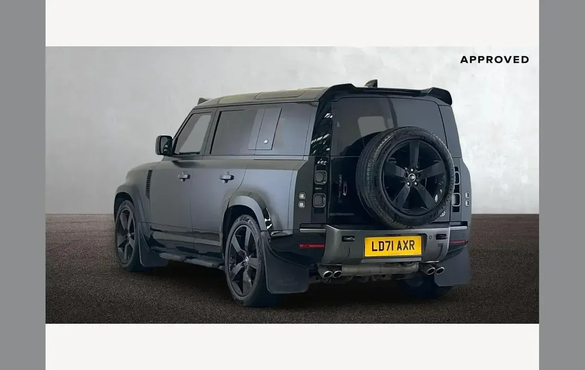 Used Land Rover Defender Carpathian Edition 525 HP (386 kW) 2021 Carpathian grey SUV