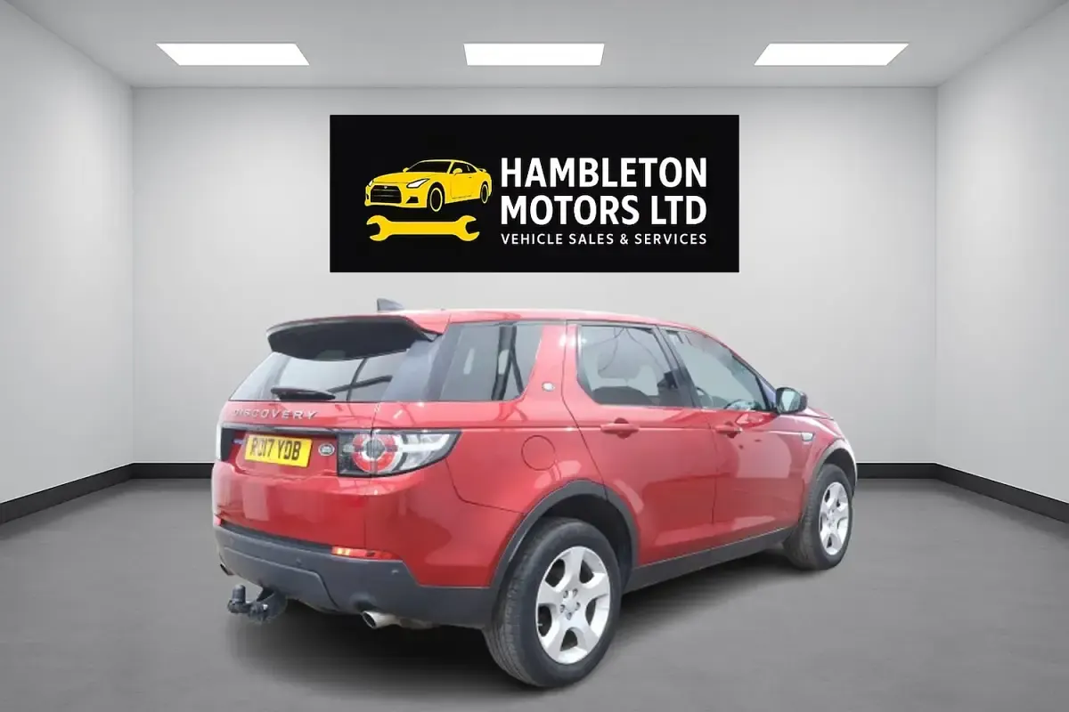 Used Land Rover Discovery Sport Pure 150 HP (110 kW) 2017 Red SUV