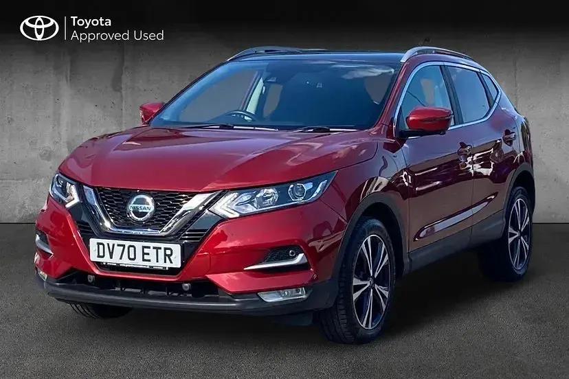 Used Nissan Qashqai N-Connecta 160 HP (117 kW) 2020 Magnetic red SUV