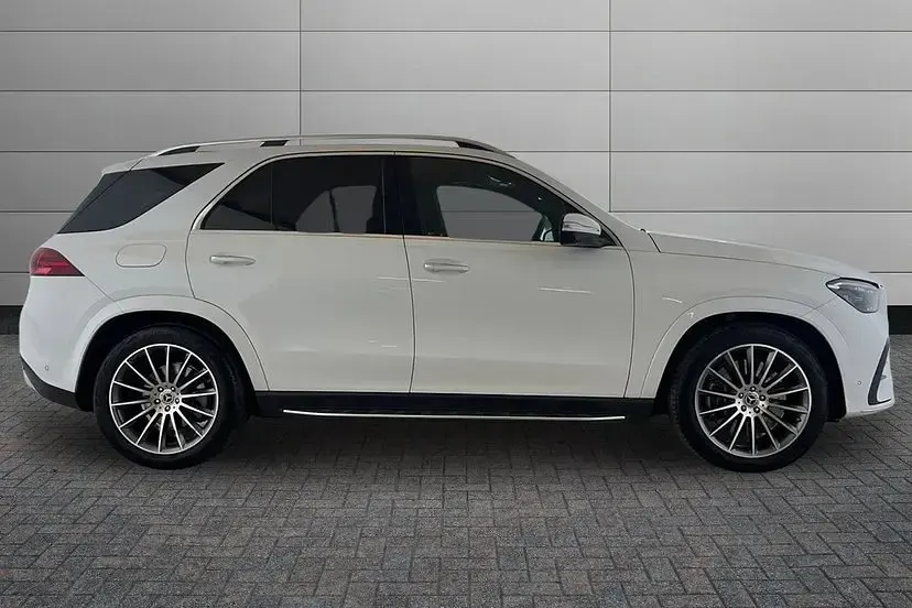 Used Mercedes GLE450 AMG AMG Line Premium 384 HP (282 kW) 2025 Opalite white SUV