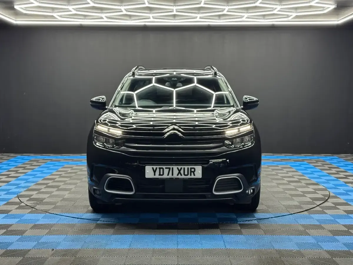 Używany Citroën C5 PureTech 2021 Czarny Hatchback