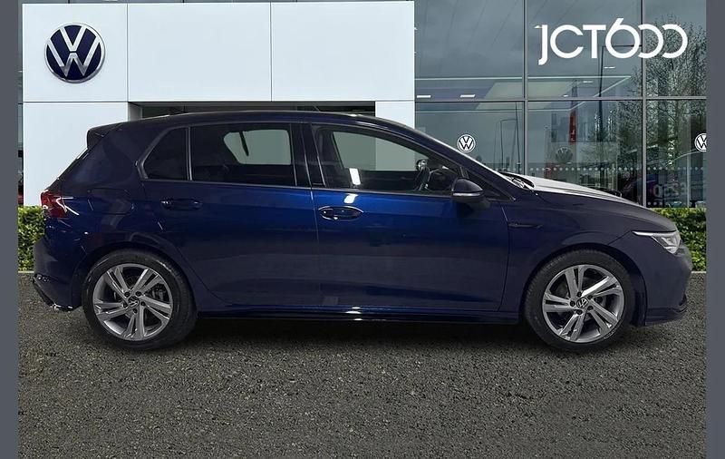 Used VW Golf VIII R-line 150 HP (110 kW) 2023 Blue Hatchback