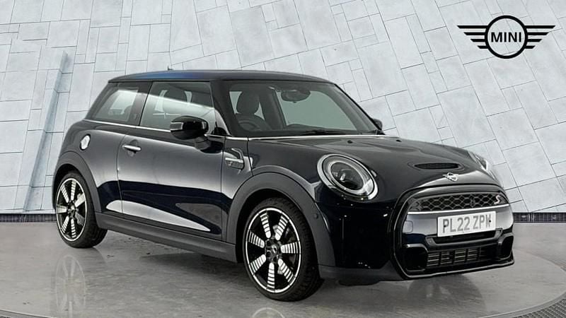 Used Mini Cooper S Exclusive 176 HP (129 kW) 2022 Black Hatchback