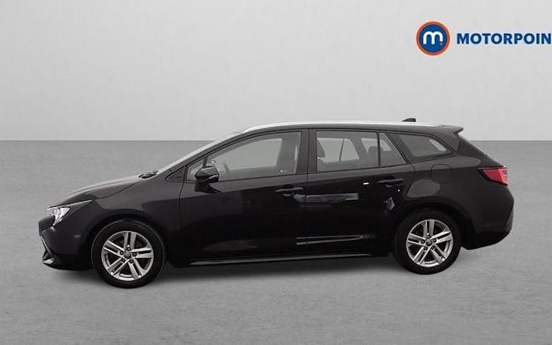 Used Toyota Corolla 122 HP (89 kW) 2022 Black Estate