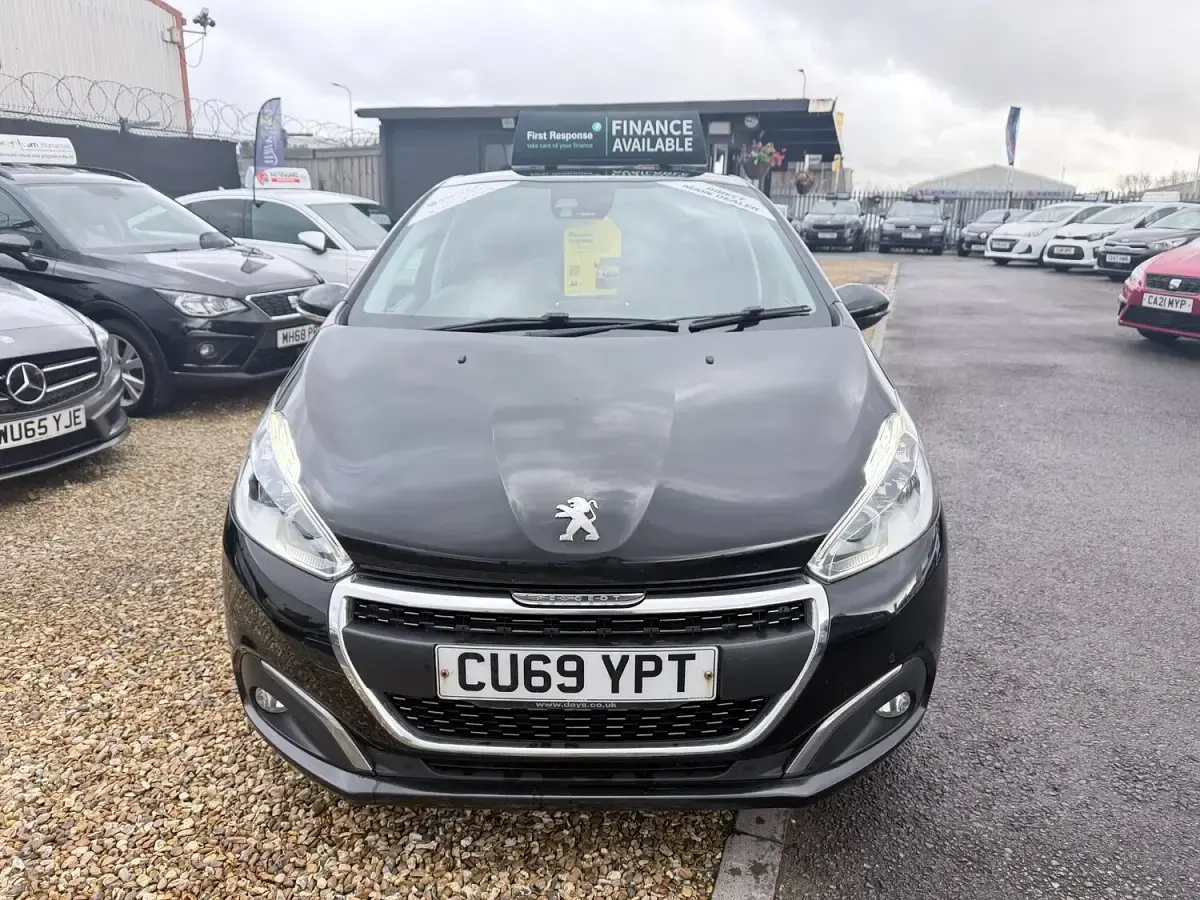 Used Peugeot 208 S 82 HP (60 kW) 2019 Black Hatchback