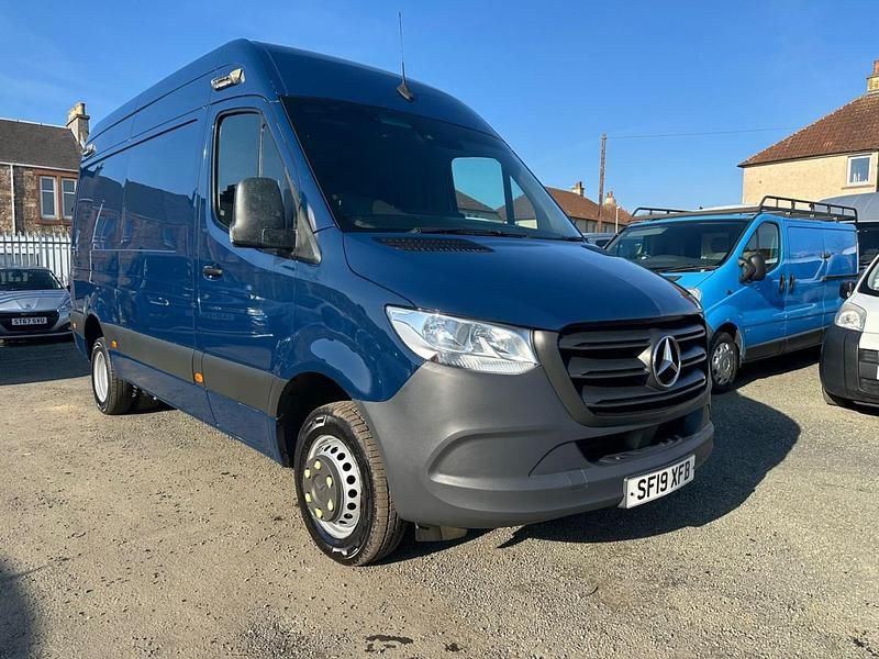 Used Mercedes Sprinter 161 HP (118 kW) 2019 Blue Van