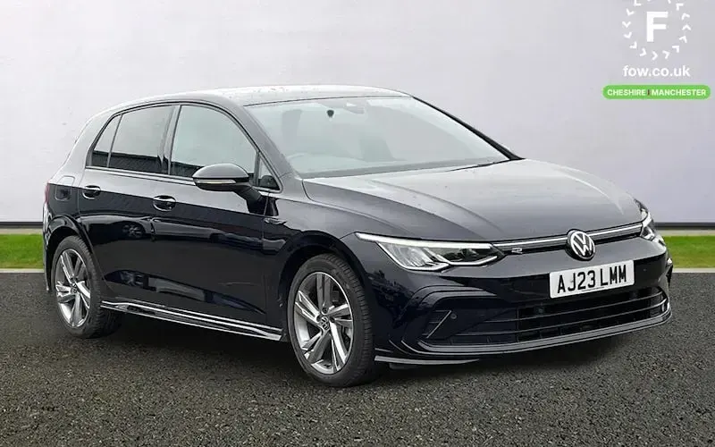 Used VW Golf VIII R-line 150 HP (110 kW) 2023 Hatchback