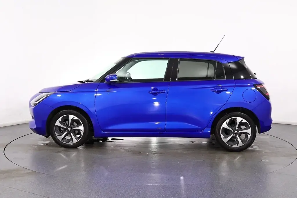 Used Suzuki Swift 82 HP (60 kW) 2025 Blue Hatchback