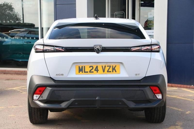 Second-hand Peugeot 408 GTi 130 CP (95 kW) 2024 Alb SUV