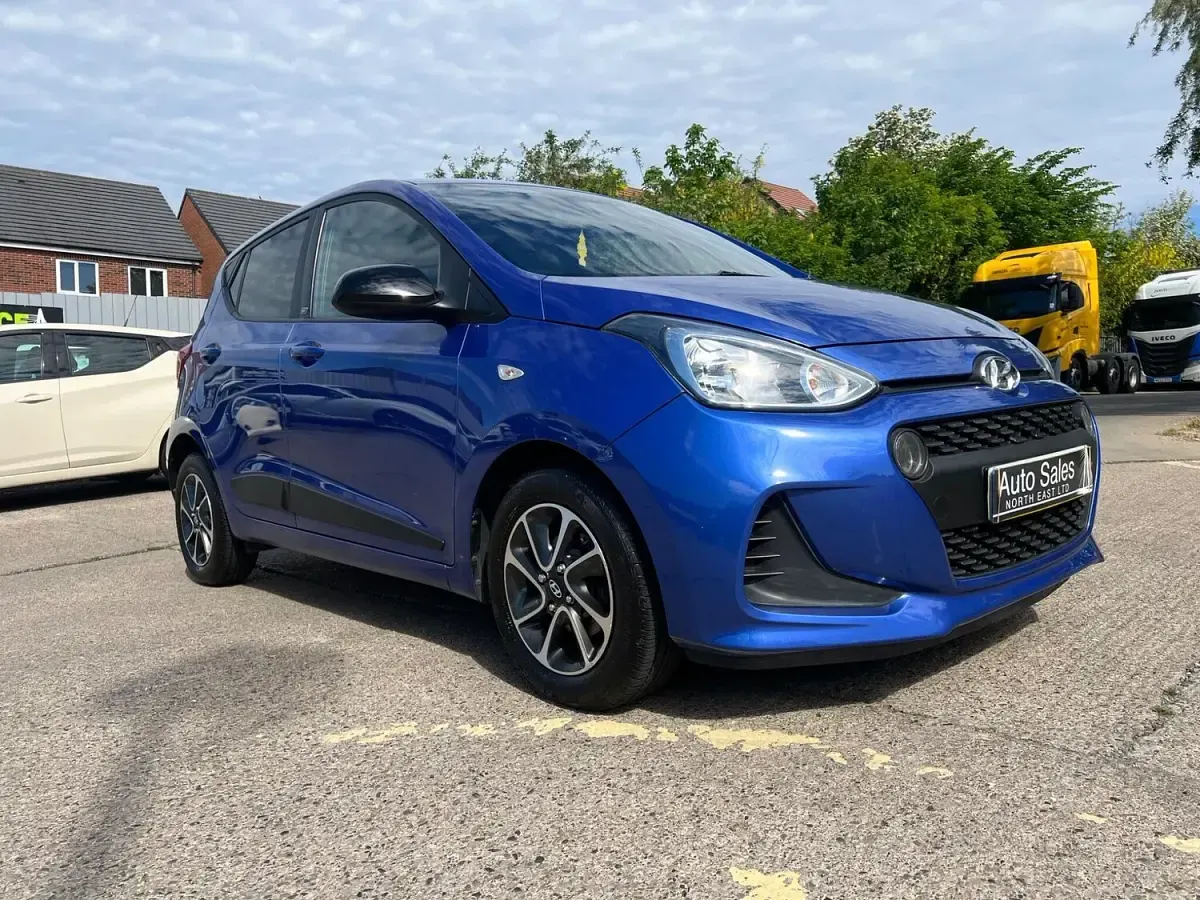 Used Hyundai i10 GO! 67 HP (49 kW) 2018 Blue Hatchback