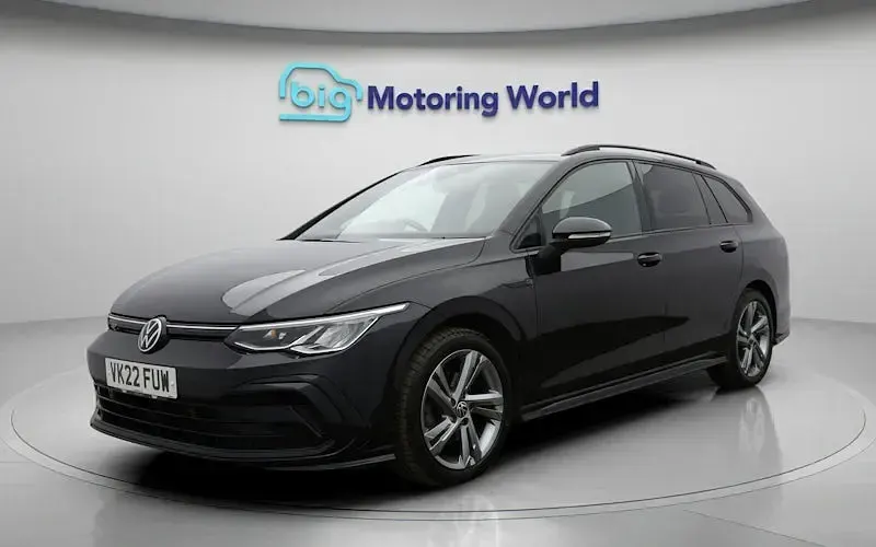 Used VW Golf VIII R-line 150 HP (110 kW) 2022 Black Estate
