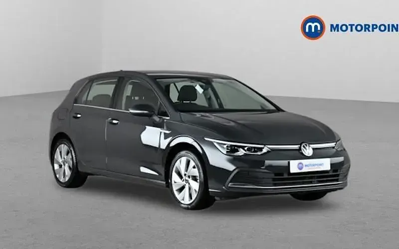 Second-hand VW Golf VIII Style 131 CP (96 kW) 2023 Hatchback