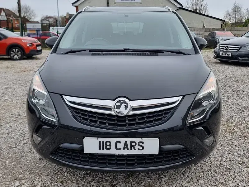 Used Vauxhall Zafira SRi 170 HP (125 kW) 2014 Black MPV