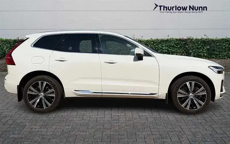 Used Volvo XC60 Ultimate 455 HP (334 kW) 2022 White SUV