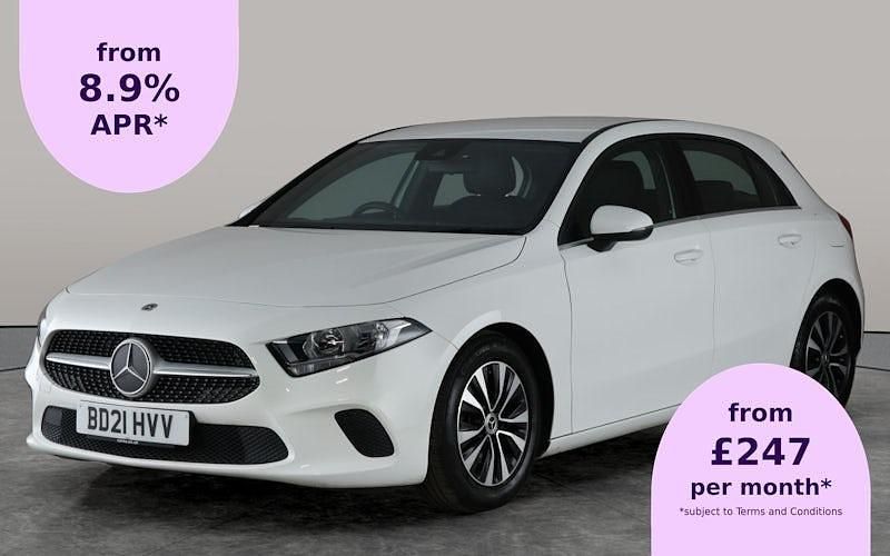 Used 2022 Mercedes A180 SE Hatchback | £17,129 (Good price) - Image 1/2