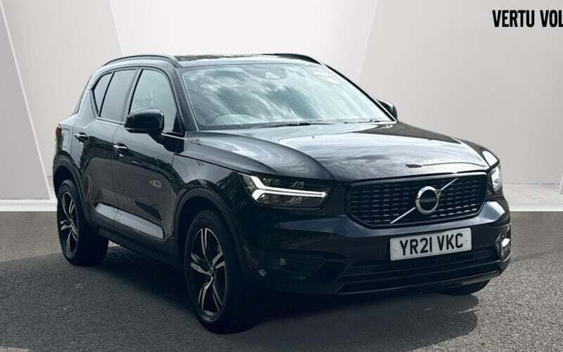 Used 2022 Volvo XC40 R-Design SUV | £23,190 (Fair price) - Image 1/4