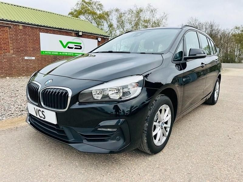 Used BMW 218 Comfort Edition 140 HP (102 kW) 2019 Black MPV