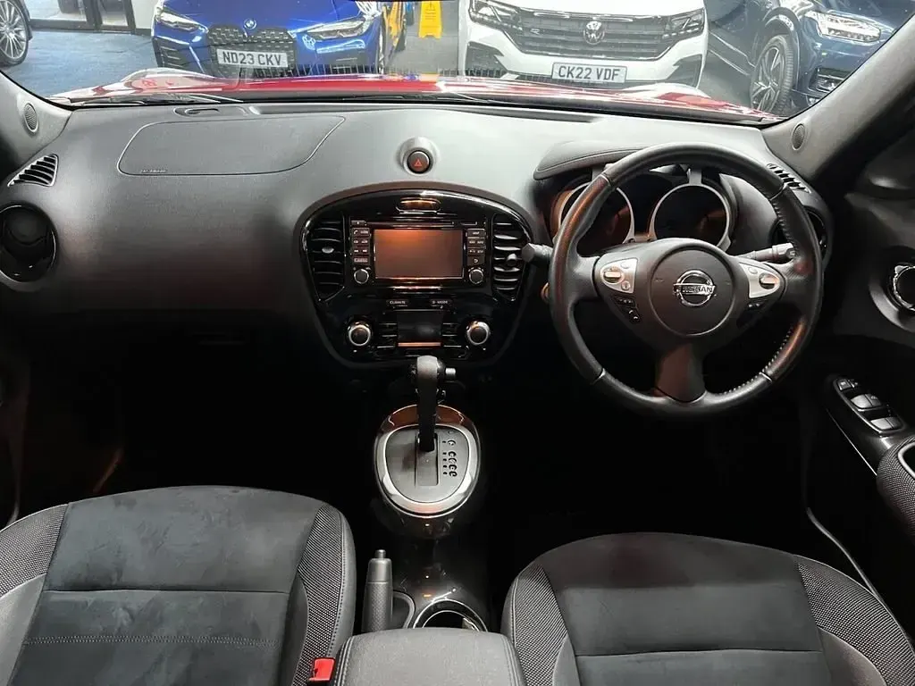 Usado Nissan Juke N-Connecta 117 CV (86 kW) 2016 Rojo SUV